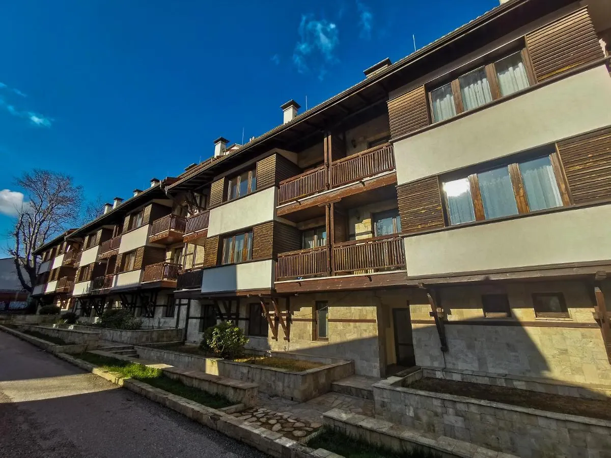 Trinity Apartments 班斯科
